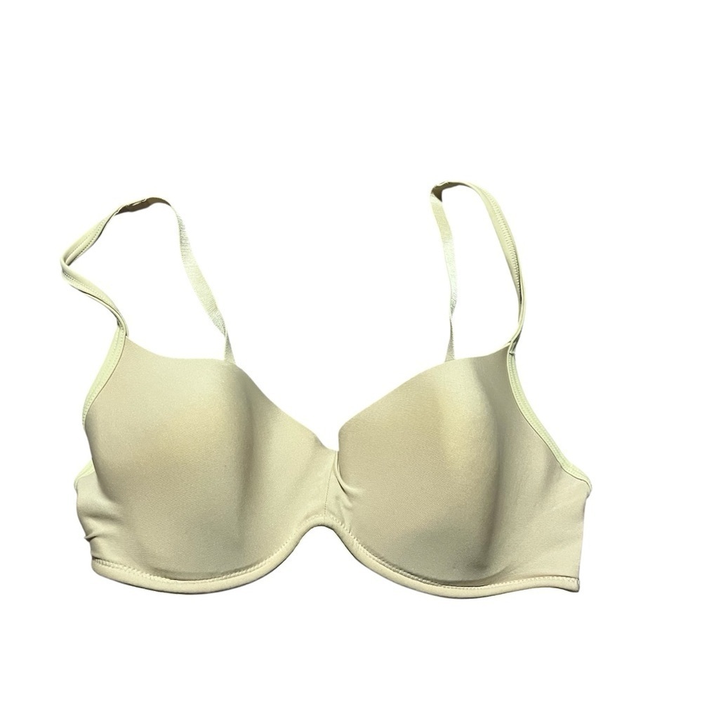 Wacoal 34B Cream T-Shirt Bra with Underwire and Adjustable Straps